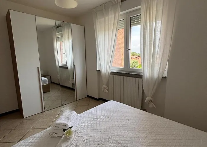Vicino A E Milano
